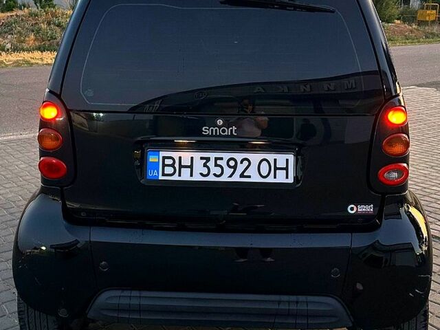 Чорний Смарт Fortwo, об'ємом двигуна 0.7 л та пробігом 216 тис. км за 3100 $, фото 2 на Automoto.ua