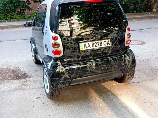 Чорний Смарт Fortwo, об'ємом двигуна 0.7 л та пробігом 197 тис. км за 3150 $, фото 1 на Automoto.ua