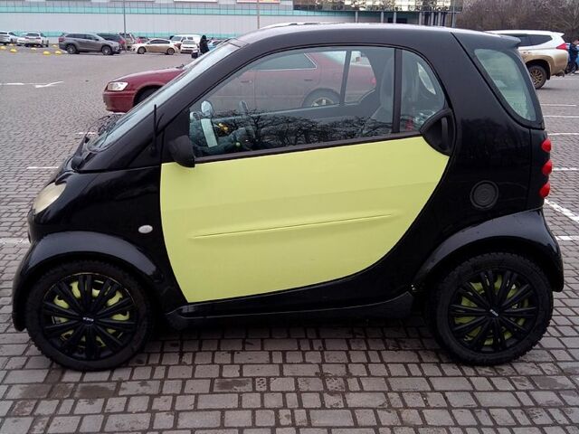Чорний Смарт Fortwo, об'ємом двигуна 0.7 л та пробігом 298 тис. км за 2800 $, фото 12 на Automoto.ua