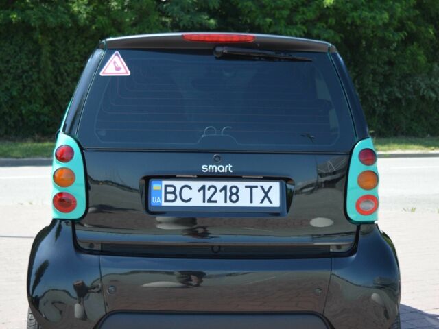 Чорний Смарт Fortwo, об'ємом двигуна 0.6 л та пробігом 260 тис. км за 4198 $, фото 4 на Automoto.ua