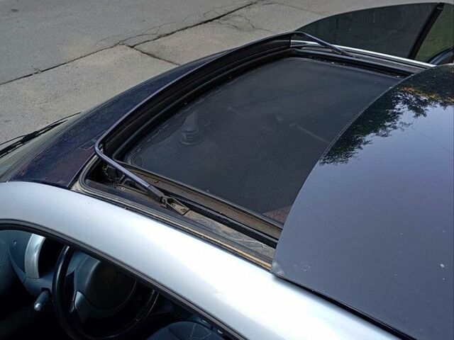 Чорний Смарт Fortwo, об'ємом двигуна 0.7 л та пробігом 197 тис. км за 3150 $, фото 2 на Automoto.ua