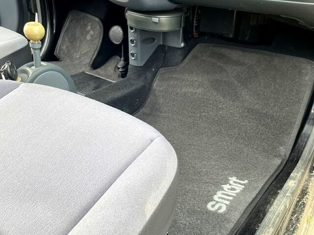 Чорний Смарт Fortwo, об'ємом двигуна 0.7 л та пробігом 0 тис. км за 4700 $, фото 8 на Automoto.ua