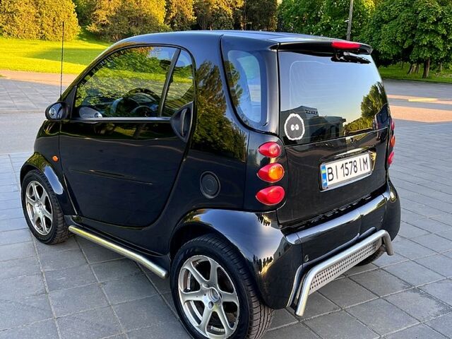 Чорний Смарт Fortwo, об'ємом двигуна 0.8 л та пробігом 177 тис. км за 3399 $, фото 5 на Automoto.ua