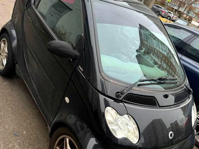 Чорний Смарт Fortwo, об'ємом двигуна 0.7 л та пробігом 207 тис. км за 3200 $, фото 2 на Automoto.ua