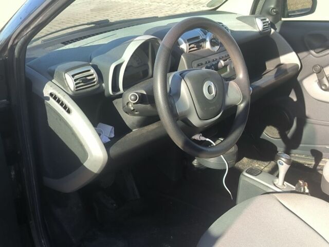 Чорний Смарт Fortwo, об'ємом двигуна 1 л та пробігом 67 тис. км за 4400 $, фото 5 на Automoto.ua