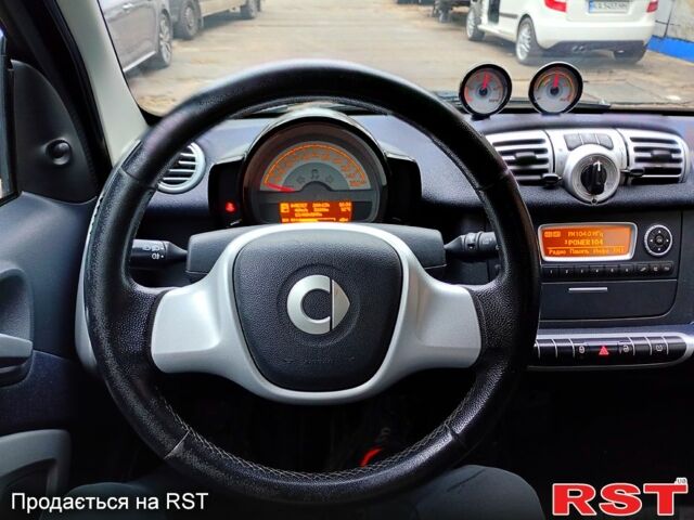 Чорний Смарт Fortwo, об'ємом двигуна 0 л та пробігом 181 тис. км за 4999 $, фото 11 на Automoto.ua