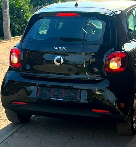 Чорний Смарт Fortwo, об'ємом двигуна 60 л та пробігом 35 тис. км за 10500 $, фото 8 на Automoto.ua