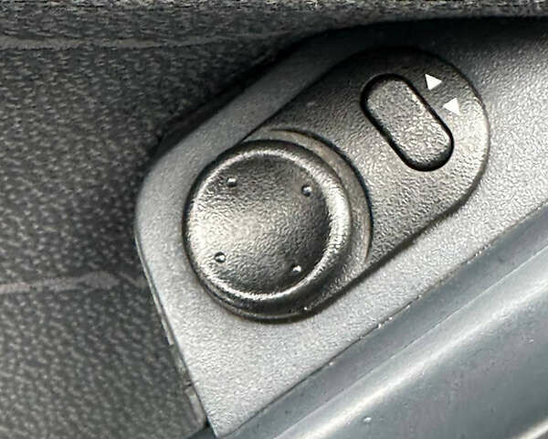 Чорний Смарт Fortwo, об'ємом двигуна 0.6 л та пробігом 170 тис. км за 2500 $, фото 20 на Automoto.ua