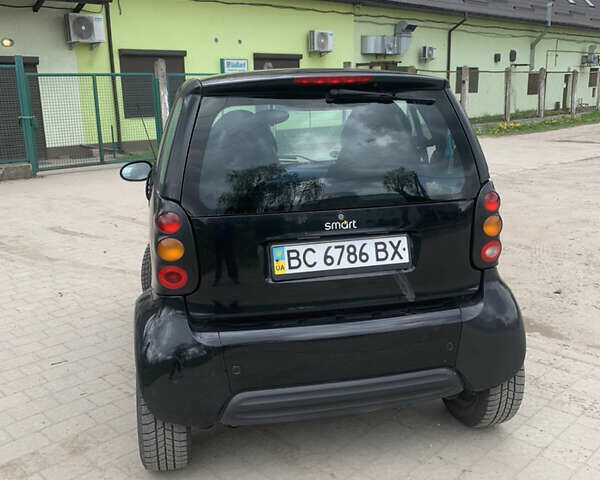 Чорний Смарт Fortwo, об'ємом двигуна 0.6 л та пробігом 135 тис. км за 2950 $, фото 2 на Automoto.ua