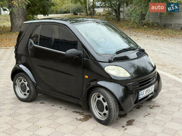 Смарт Fortwo 1999 у Дніпро (Дніпропетровську) на Automoto.ua Чорний Смарт Fortwo, об'ємом двигуна 0.6 л та пробігом 333 тис. км за 1950 $, фото 2 на Automoto.ua