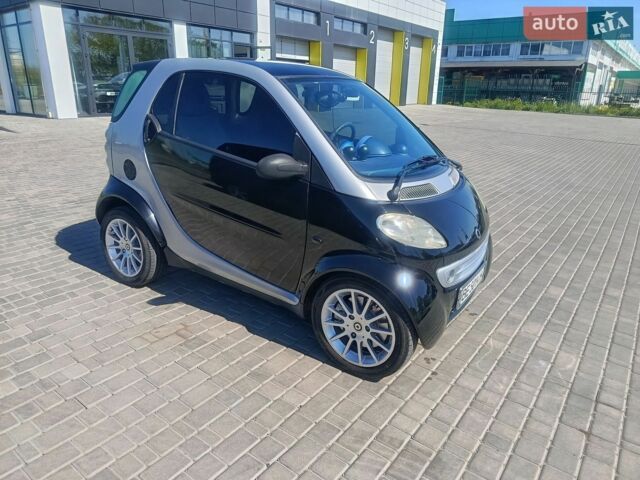Чорний Смарт Fortwo, об'ємом двигуна 0.6 л та пробігом 191 тис. км за 3200 $, фото 1 на Automoto.ua