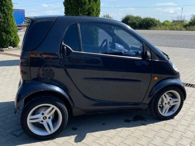 Чорний Смарт Fortwo, об'ємом двигуна 0.6 л та пробігом 250 тис. км за 2050 $, фото 3 на Automoto.ua
