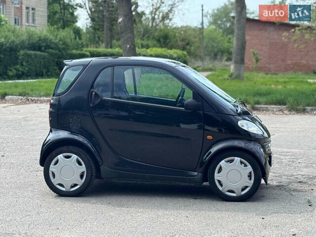 Чорний Смарт Fortwo, об'ємом двигуна 0.6 л та пробігом 125 тис. км за 2900 $, фото 4 на Automoto.ua