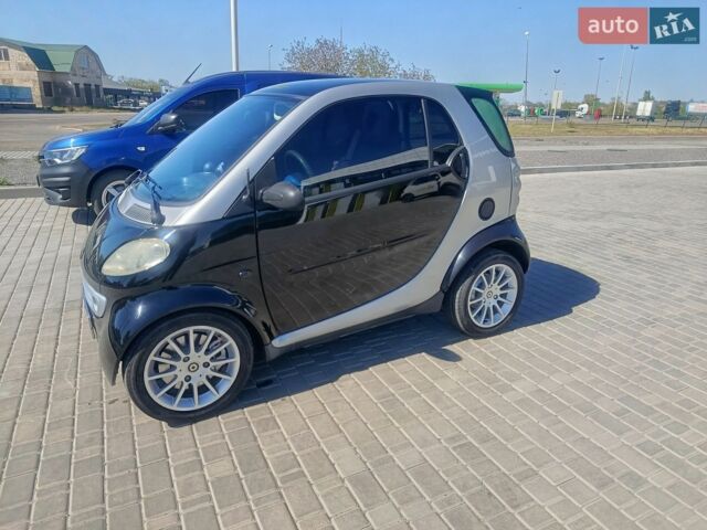 Чорний Смарт Fortwo, об'ємом двигуна 0.6 л та пробігом 191 тис. км за 3200 $, фото 3 на Automoto.ua