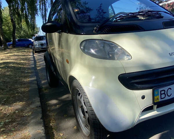 Чорний Смарт Fortwo, об'ємом двигуна 0.6 л та пробігом 182 тис. км за 2500 $, фото 2 на Automoto.ua