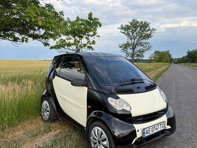 Чорний Смарт Fortwo, об'ємом двигуна 0.6 л та пробігом 190 тис. км за 2850 $, фото 3 на Automoto.ua