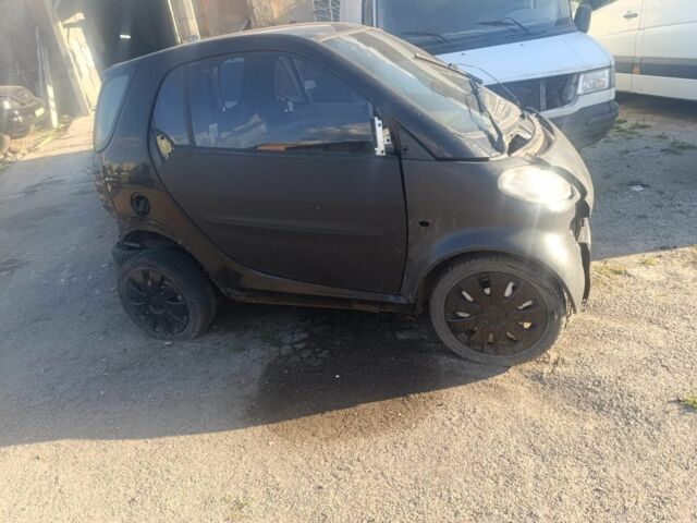 Чорний Смарт Fortwo, об'ємом двигуна 0.6 л та пробігом 123 тис. км за 800 $, фото 1 на Automoto.ua