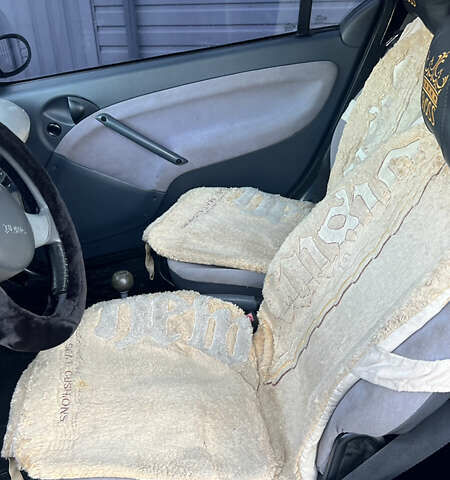 Чорний Смарт Fortwo, об'ємом двигуна 0.8 л та пробігом 200 тис. км за 3500 $, фото 9 на Automoto.ua