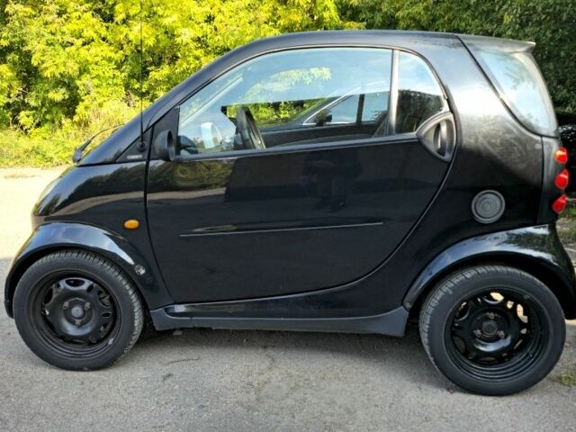 Чорний Смарт Fortwo, об'ємом двигуна 0.6 л та пробігом 192 тис. км за 3012 $, фото 3 на Automoto.ua