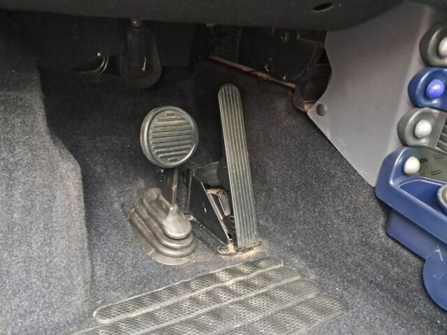 Чорний Смарт Fortwo, об'ємом двигуна 0.6 л та пробігом 174 тис. км за 3500 $, фото 22 на Automoto.ua