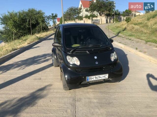 Чорний Смарт Fortwo, об'ємом двигуна 0 л та пробігом 218 тис. км за 3700 $, фото 3 на Automoto.ua