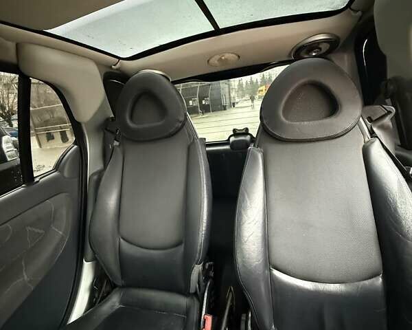 Чорний Смарт Fortwo, об'ємом двигуна 0.7 л та пробігом 194 тис. км за 3500 $, фото 10 на Automoto.ua