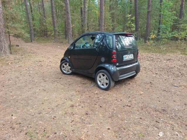 Чорний Смарт Fortwo, об'ємом двигуна 0.8 л та пробігом 202 тис. км за 3000 $, фото 4 на Automoto.ua
