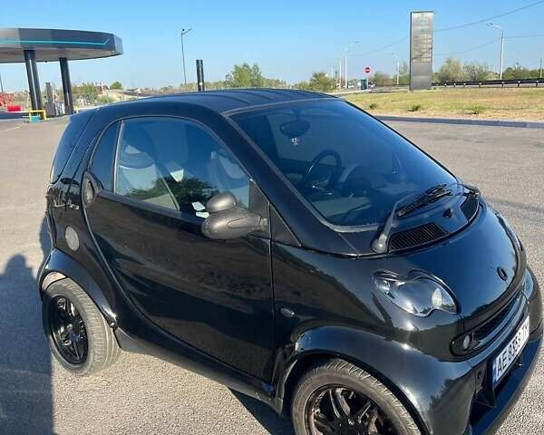 Чорний Смарт Fortwo, об'ємом двигуна 0.7 л та пробігом 237 тис. км за 3200 $, фото 2 на Automoto.ua