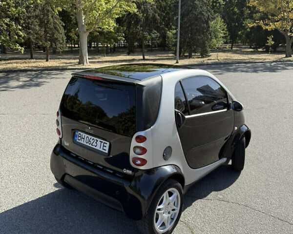 Чорний Смарт Fortwo, об'ємом двигуна 0.7 л та пробігом 159 тис. км за 3500 $, фото 6 на Automoto.ua