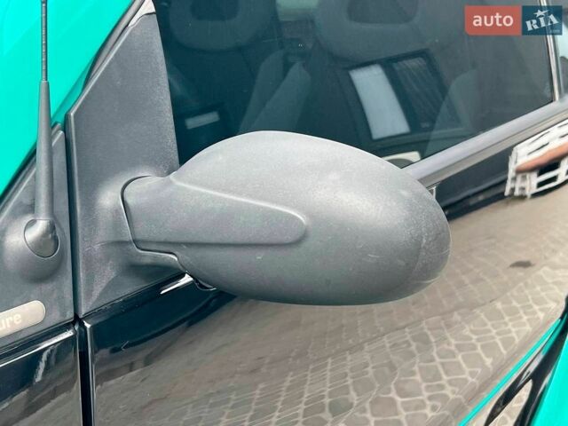 Чорний Смарт Fortwo, об'ємом двигуна 0.6 л та пробігом 260 тис. км за 4690 $, фото 10 на Automoto.ua