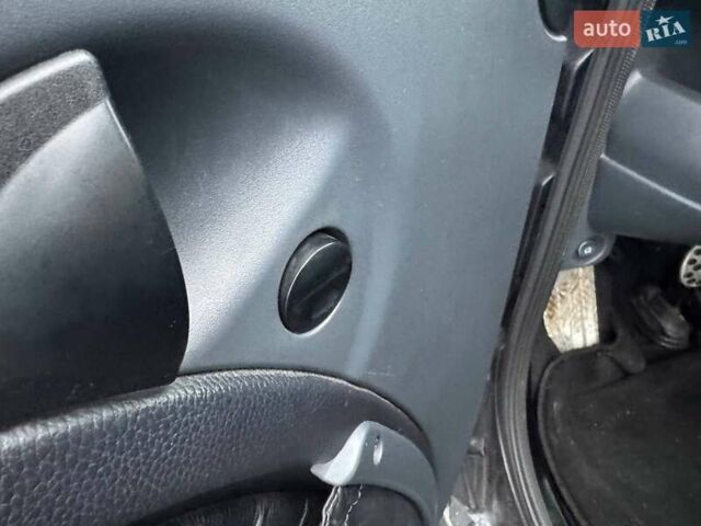 Чорний Смарт Fortwo, об'ємом двигуна 0.7 л та пробігом 222 тис. км за 5490 $, фото 12 на Automoto.ua