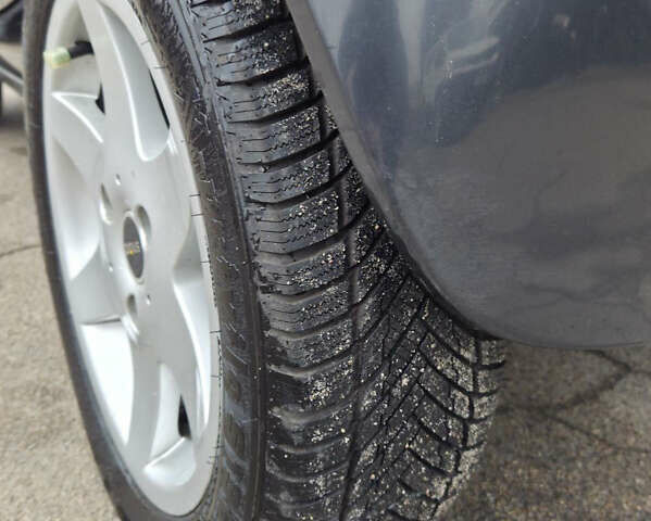 Черный Смарт Форту, объемом двигателя 0.7 л и пробегом 160 тыс. км за 3300 $, фото 2 на Automoto.ua