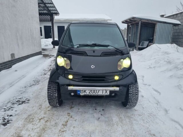 Чорний Смарт Fortwo, об'ємом двигуна 0.7 л та пробігом 154 тис. км за 3999 $, фото 7 на Automoto.ua