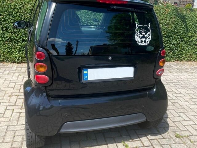 Чорний Смарт Fortwo, об'ємом двигуна 0 л та пробігом 161 тис. км за 3200 $, фото 5 на Automoto.ua