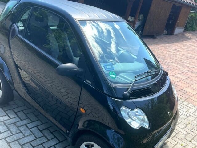 Чорний Смарт Fortwo, об'ємом двигуна 0 л та пробігом 161 тис. км за 3200 $, фото 3 на Automoto.ua