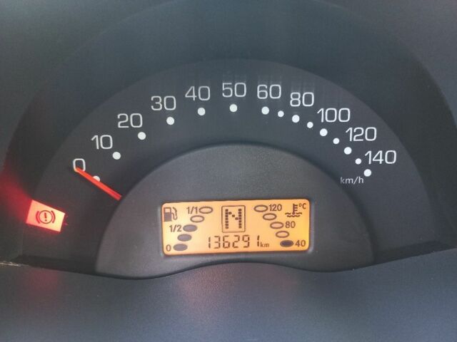 Черный Смарт Форту, объемом двигателя 0.7 л и пробегом 136 тыс. км за 3100 $, фото 4 на Automoto.ua