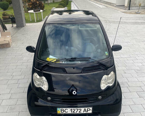 Смарт Fortwo 2005 у Львові на Automoto.ua Чорний Смарт Fortwo, об'ємом двигуна 0.8 л та пробігом 203 тис. км за 3300 $, фото 2 на Automoto.ua