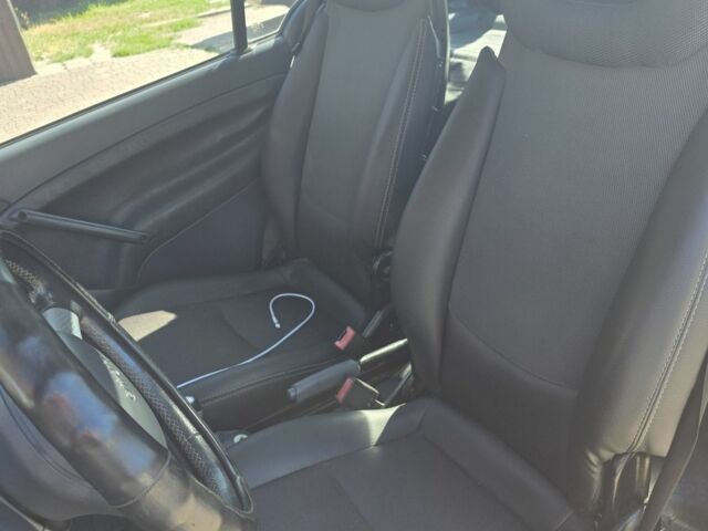 Чорний Смарт Fortwo, об'ємом двигуна 0.7 л та пробігом 245 тис. км за 4200 $, фото 5 на Automoto.ua