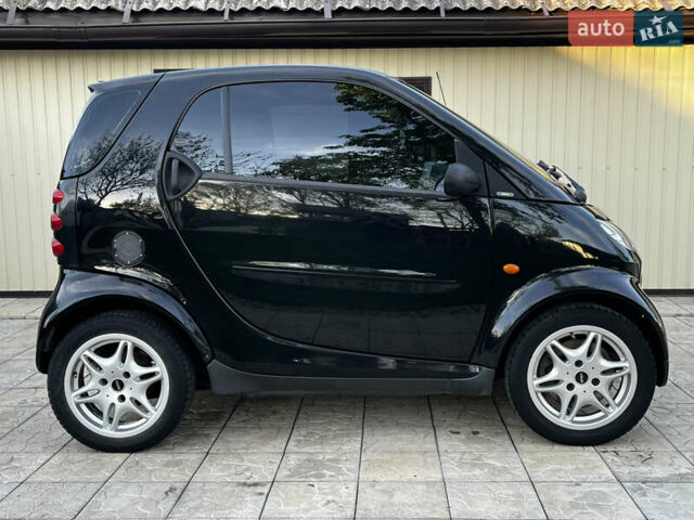 Чорний Смарт Fortwo, об'ємом двигуна 0.8 л та пробігом 185 тис. км за 3700 $, фото 3 на Automoto.ua