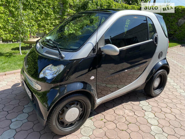 Чорний Смарт Fortwo, об'ємом двигуна 0.7 л та пробігом 136 тис. км за 4700 $, фото 6 на Automoto.ua