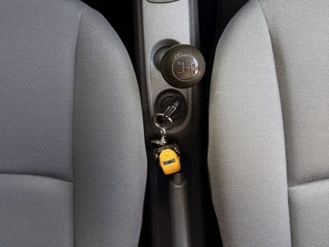 Черный Смарт Форту, объемом двигателя 1 л и пробегом 250 тыс. км за 4400 $, фото 6 на Automoto.ua