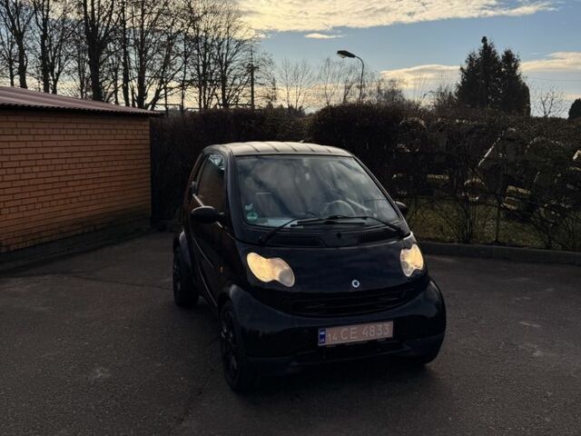 Черный Смарт Форту, объемом двигателя 0.7 л и пробегом 92 тыс. км за 3700 $, фото 1 на Automoto.ua