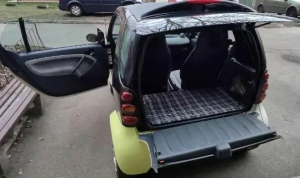 Черный Смарт Форту, объемом двигателя 0.8 л и пробегом 203 тыс. км за 3500 $, фото 2 на Automoto.ua