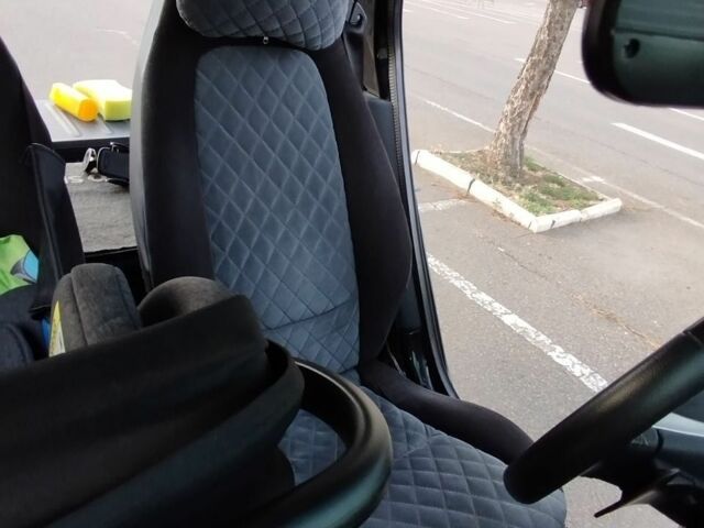 Чорний Смарт Fortwo, об'ємом двигуна 1 л та пробігом 243 тис. км за 6500 $, фото 18 на Automoto.ua