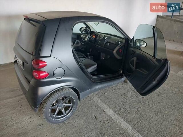 Чорний Смарт Fortwo, об'ємом двигуна 1 л та пробігом 184 тис. км за 4650 $, фото 1 на Automoto.ua