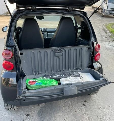 Чорний Смарт Fortwo, об'ємом двигуна 1 л та пробігом 291 тис. км за 4800 $, фото 2 на Automoto.ua