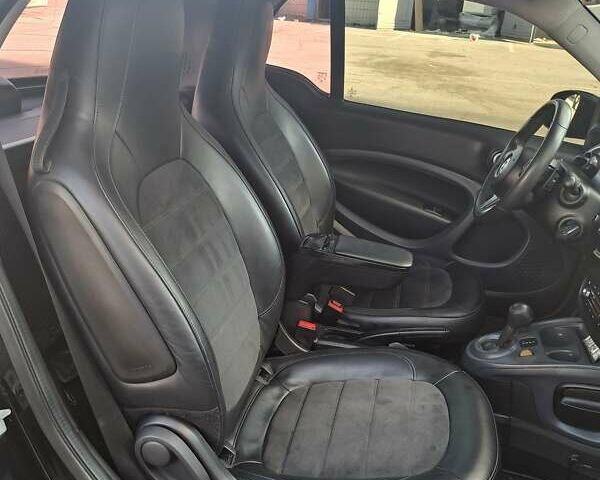 Чорний Смарт Fortwo, об'ємом двигуна 1 л та пробігом 80 тис. км за 11400 $, фото 16 на Automoto.ua