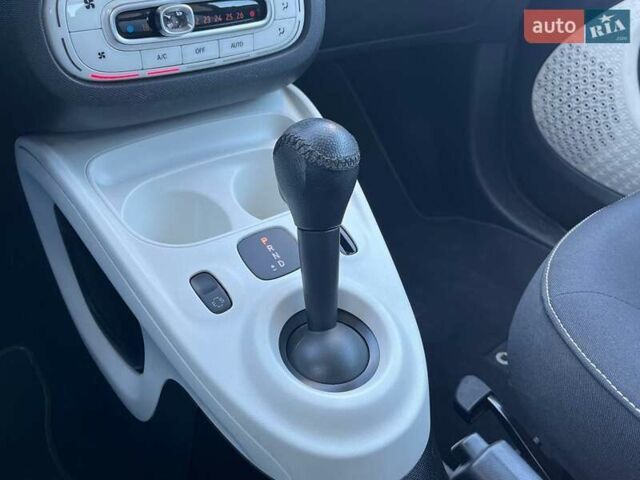 Черный Смарт Форту, объемом двигателя 1 л и пробегом 74 тыс. км за 9990 $, фото 26 на Automoto.ua