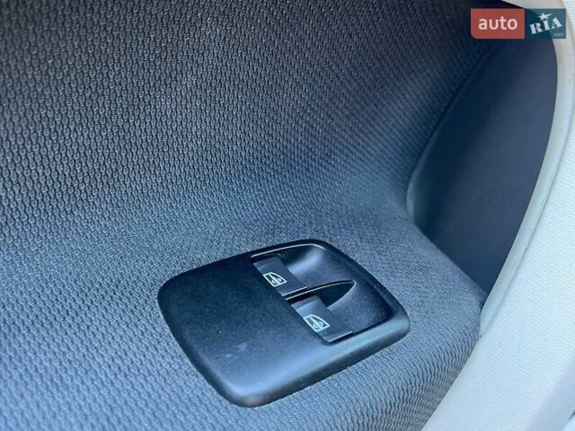 Черный Смарт Форту, объемом двигателя 1 л и пробегом 74 тыс. км за 9990 $, фото 13 на Automoto.ua