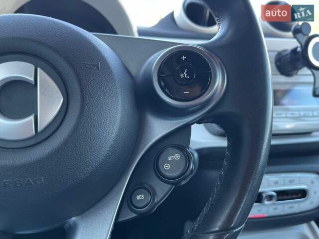 Черный Смарт Форту, объемом двигателя 1 л и пробегом 74 тыс. км за 9990 $, фото 21 на Automoto.ua